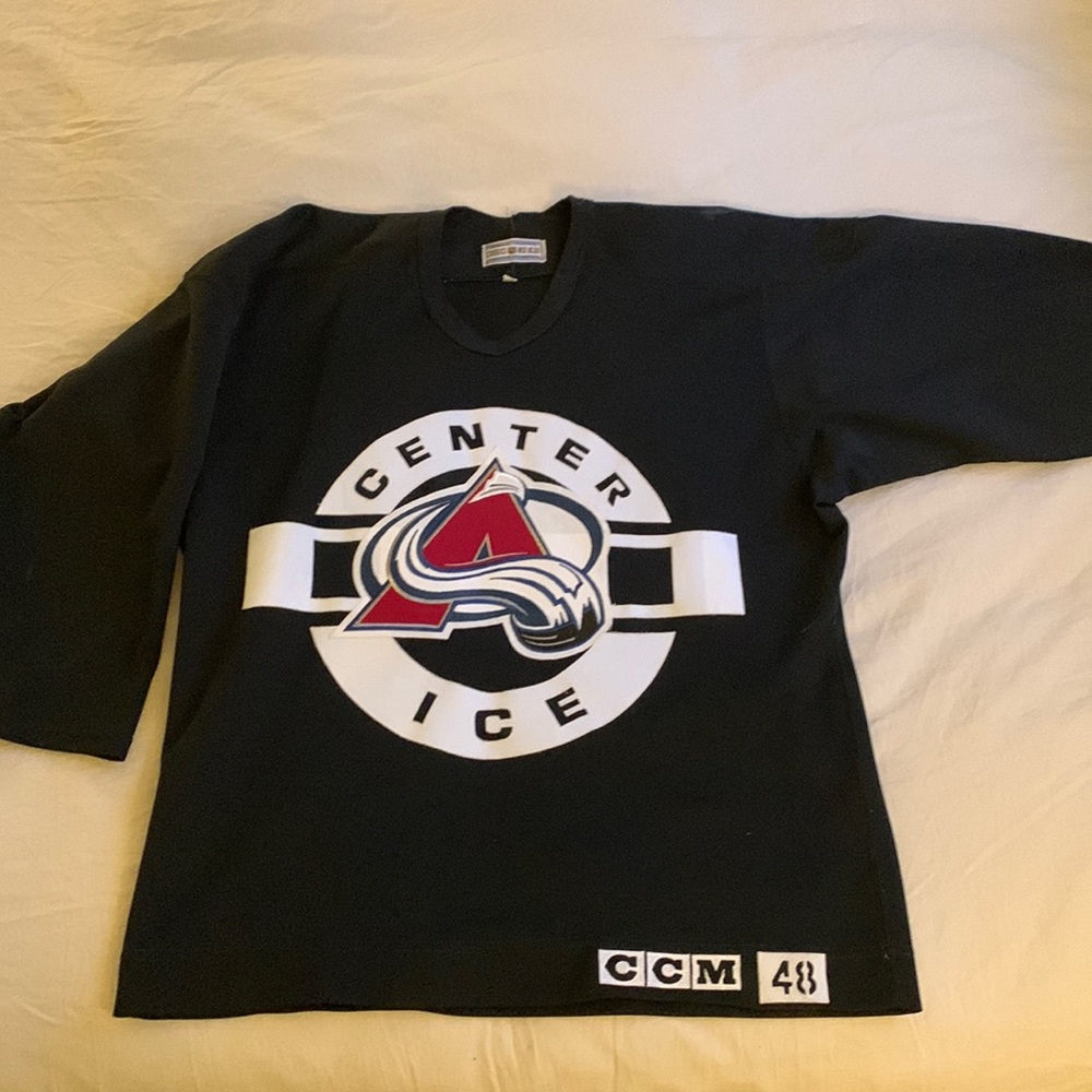 Colorado Avalanche Center Ice Hockey Jersey - ‘90s